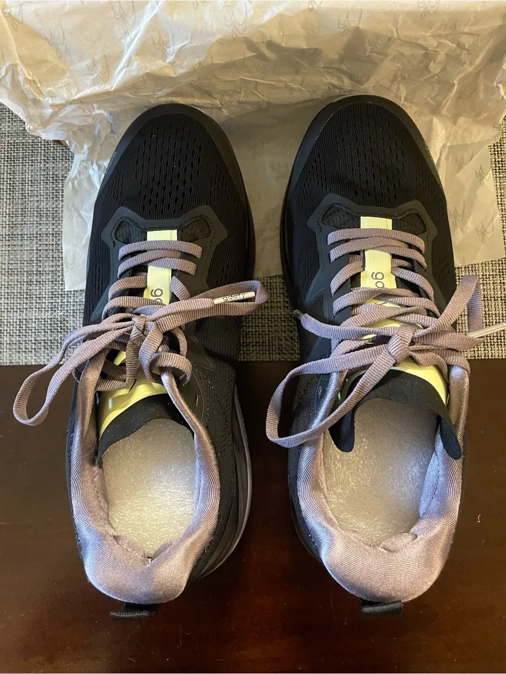 Gdefy Women’s Black & Lavender Supportive Athletic Sneakers